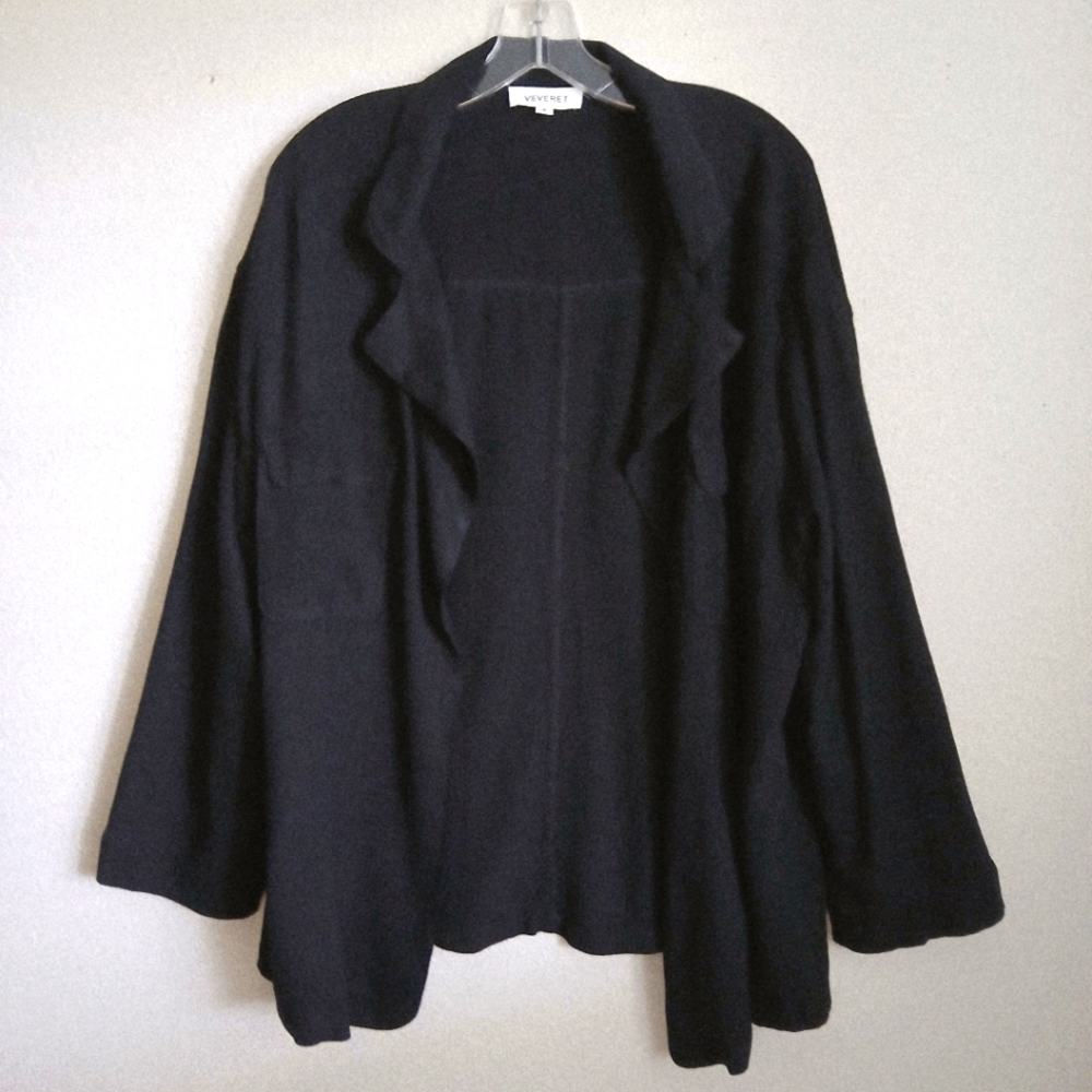 Ververet Black Open Front Linen Blend Top